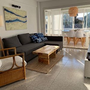 Apartamento RosarioyEmma - Primera línea de playa con vista mar